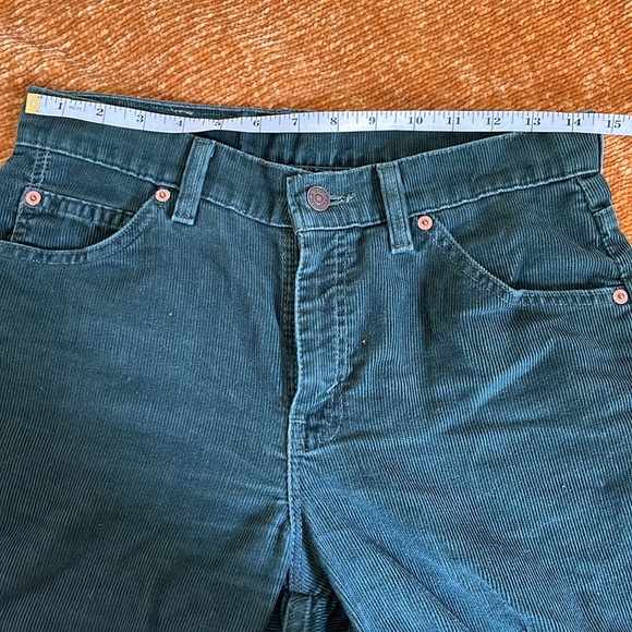 Vintage Levi’s Green Corduroys - Picture 7 of 9